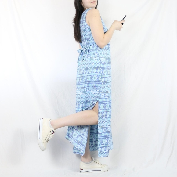 Vintage Blue Print Maxi Dress - Picture 2 of 4